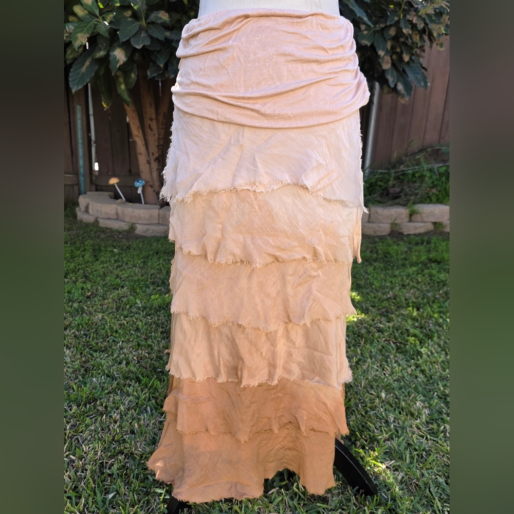 Made In Italy Ombre Tiered Raw-edge Maxi Skirt